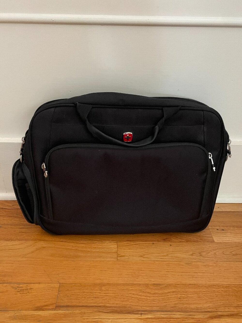 Black Swissgear Wenger Laptop Computer Bag Briefcase Messenger Case